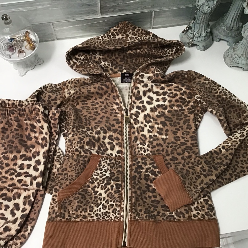 Queen of e.vil Brown Leopard Sweatsuit Sz S Vintage EUC!
